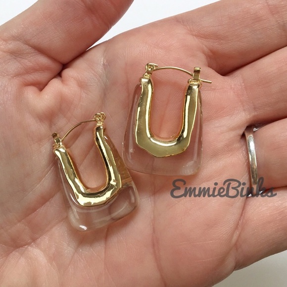 New Anthropologie Gold Rimmed Resin U Shape Huggie Hoop Earrings - Picture 7 of 16